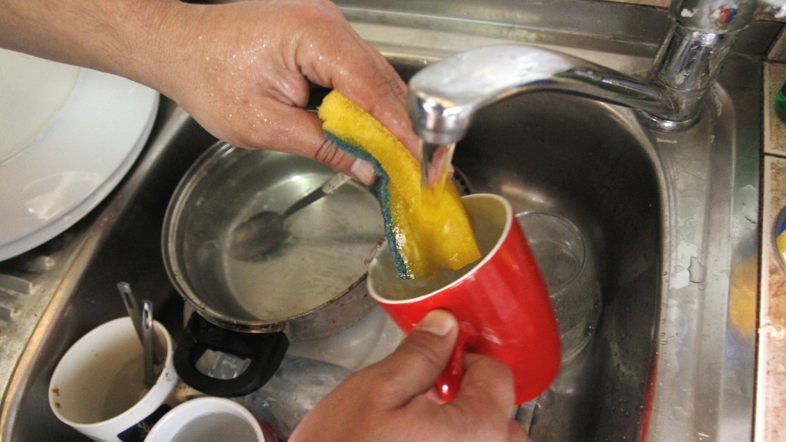 Proyecto que prohíbe el corte de servicios básicos en la pandemia quedó a un paso de ser ley