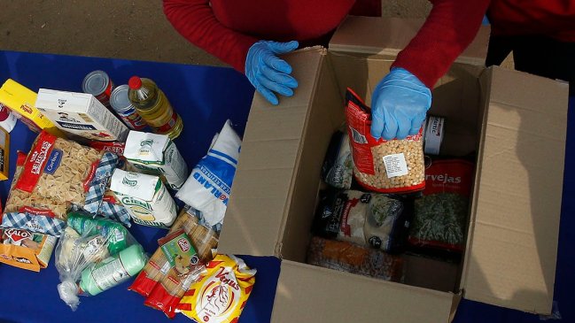 Diputada del Frente Amplio recibió caja de alimentos: 