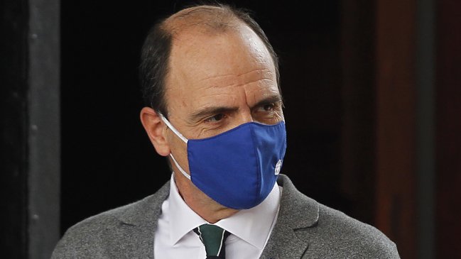 Ministro Monckeberg dio positivo al Covid-19