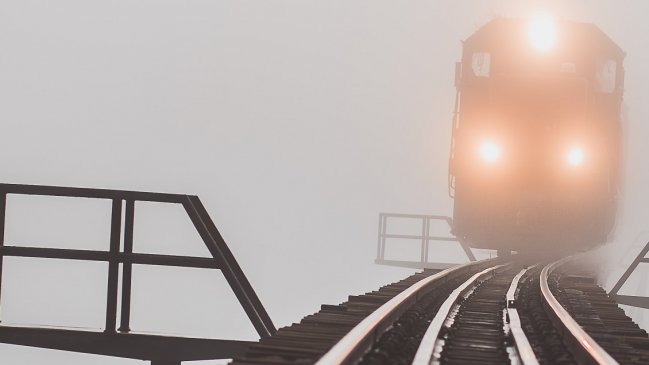 Dos mujeres fueron arrolladas por un tren: Una trataba que la otra no se suicidara