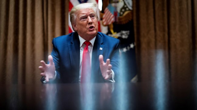 Trump permitirá que médicos se nieguen a hacer abortos y a atender transexuales