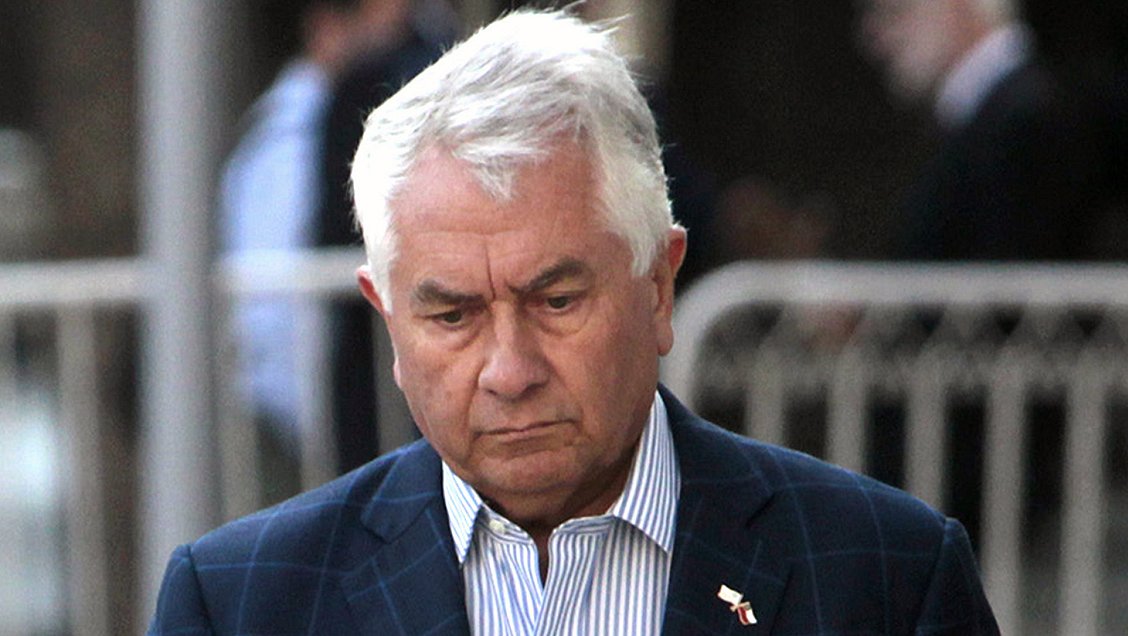 Ministro Enrique Paris anunció querella por 