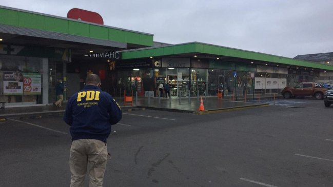 Sujetos roban más de 20 millones de pesos en cigarrillos desde tabaquería en La Serena