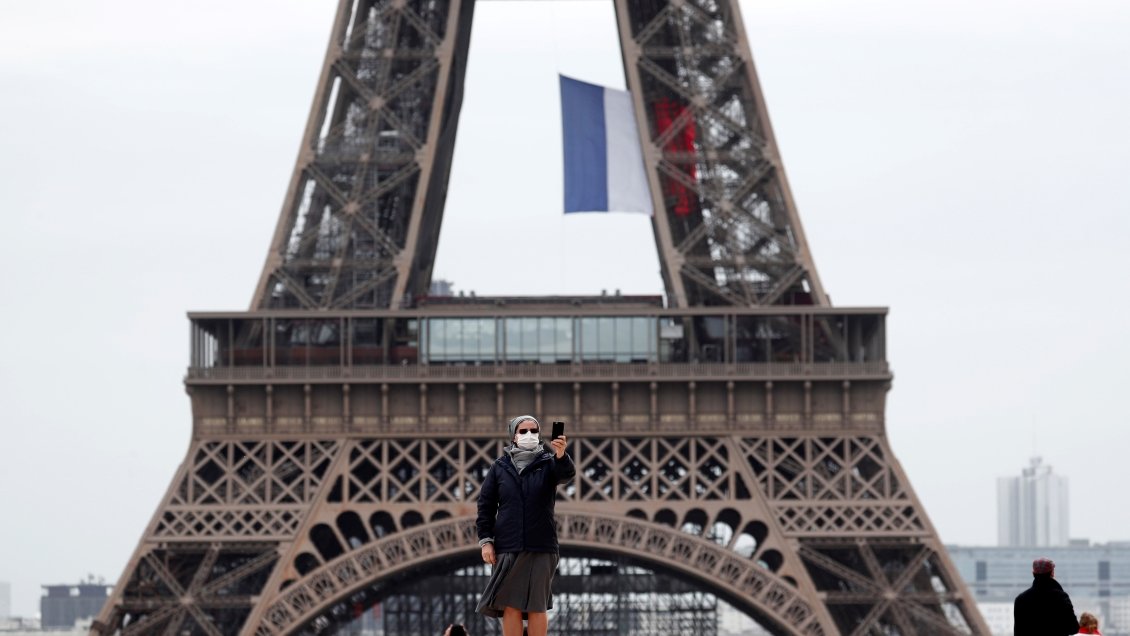 Francia retoma las clases: Suspende el límite de alumnos y reduce distanciamiento social