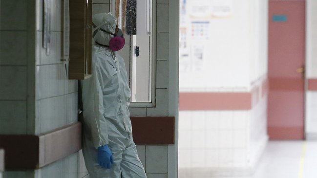 Doctor Ugarte: Las próximas cuatro semanas serán el periodo más oscuro de la pandemia en Chile