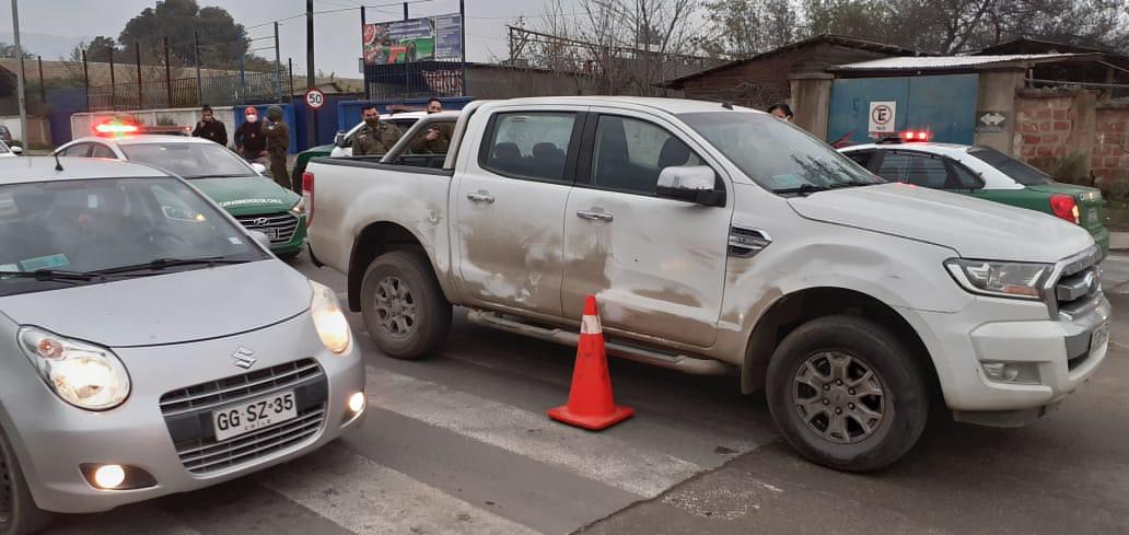 Delincuentes atropellaron a un carabinero durante un operativo por el robo de un auto en Limache