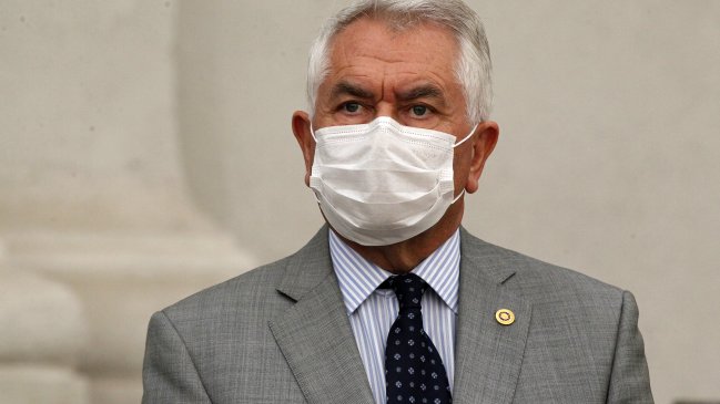 Oposición pide reunión urgente con ministro Paris: 