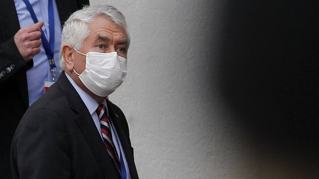 Ministro de Salud: Estamos en contra de aquellas empresas que se disfrazan de esenciales