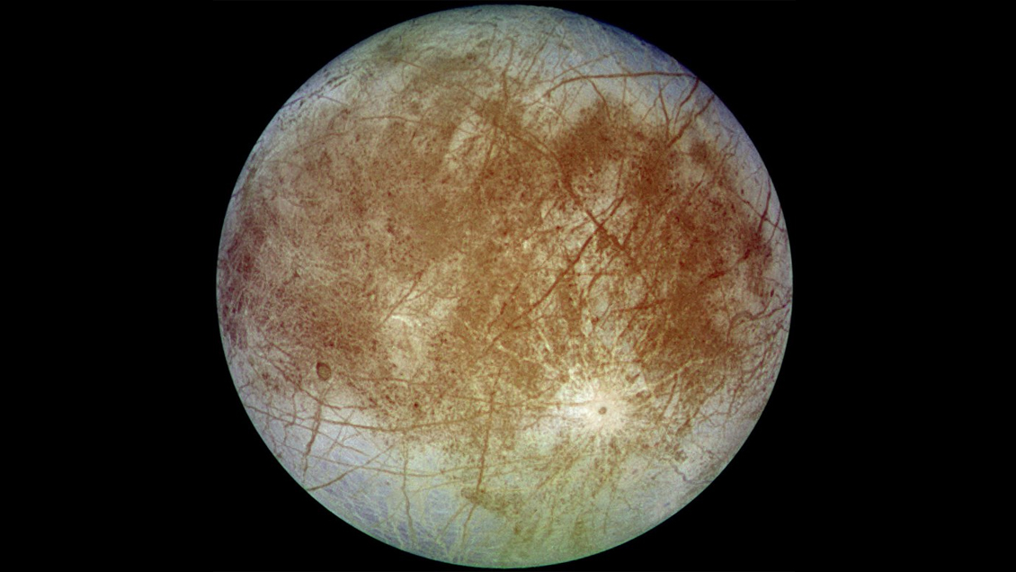 Nuevo estudio respalda que Europa, una de las lunas de Júpiter, podría ser habitable