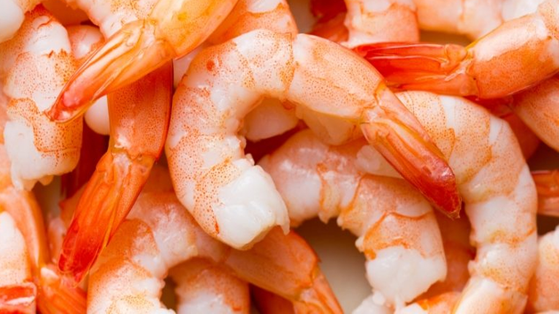 PDI detuvo a dos sujetos y recuperó miles de kilos de camarones