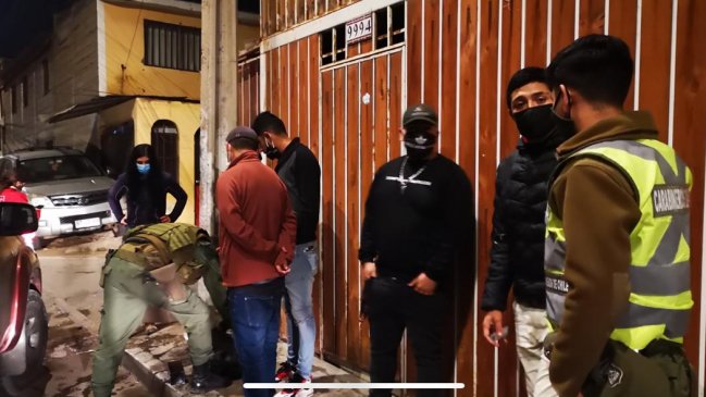 Detienen a 20 Jóvenes por infringir la cuarentena en el sector norte de Antofagasta