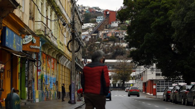  Valparaíso reabrirá botillerías en medio de la cuarentena  