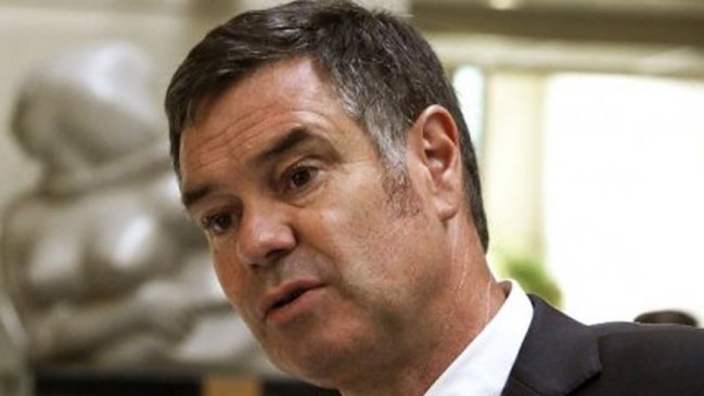 Clínica Santa María: Ossandón dio positivo a PCR, pero negativo al test de anticuerpos