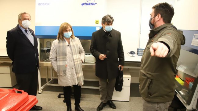 Laboratorio de la Universidad de O'Higgins comenzará a procesar muestras de exámenes PCR