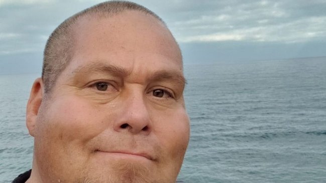 Hombre murió por Covid-19 un día después de contar que fue a una fiesta y se arrepentía