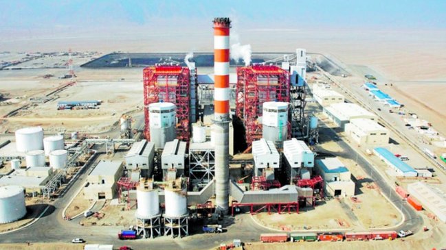 Sindicato de AES Gener amenaza con iniciar huelga este lunes