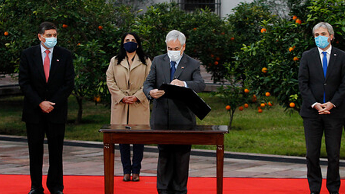 Presidente Piñera promulgó ley que limita reelección de autoridades