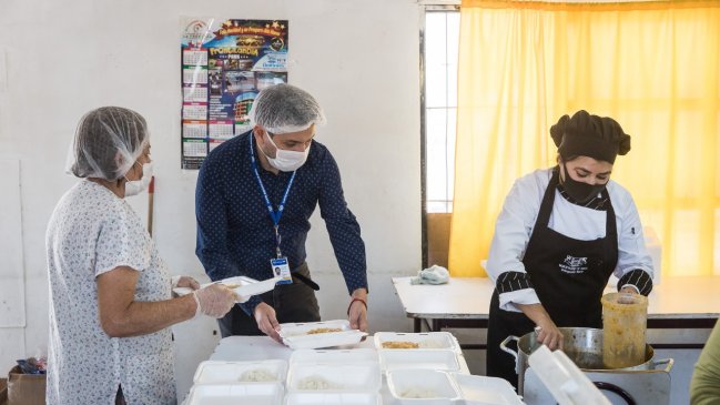 20 mil raciones de alimentos se han entregado en ollas comunes de Arica