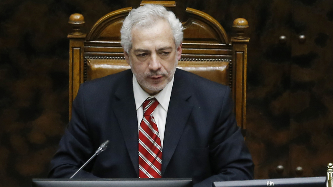 Fiscalía investigará al secretario del Senado por presunto delito sanitario