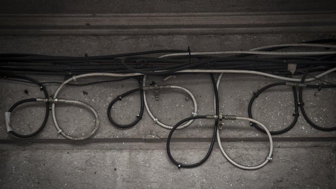 Corte falló a favor de arrendatario y dueño de casa deberá reconectar internet y TV cable