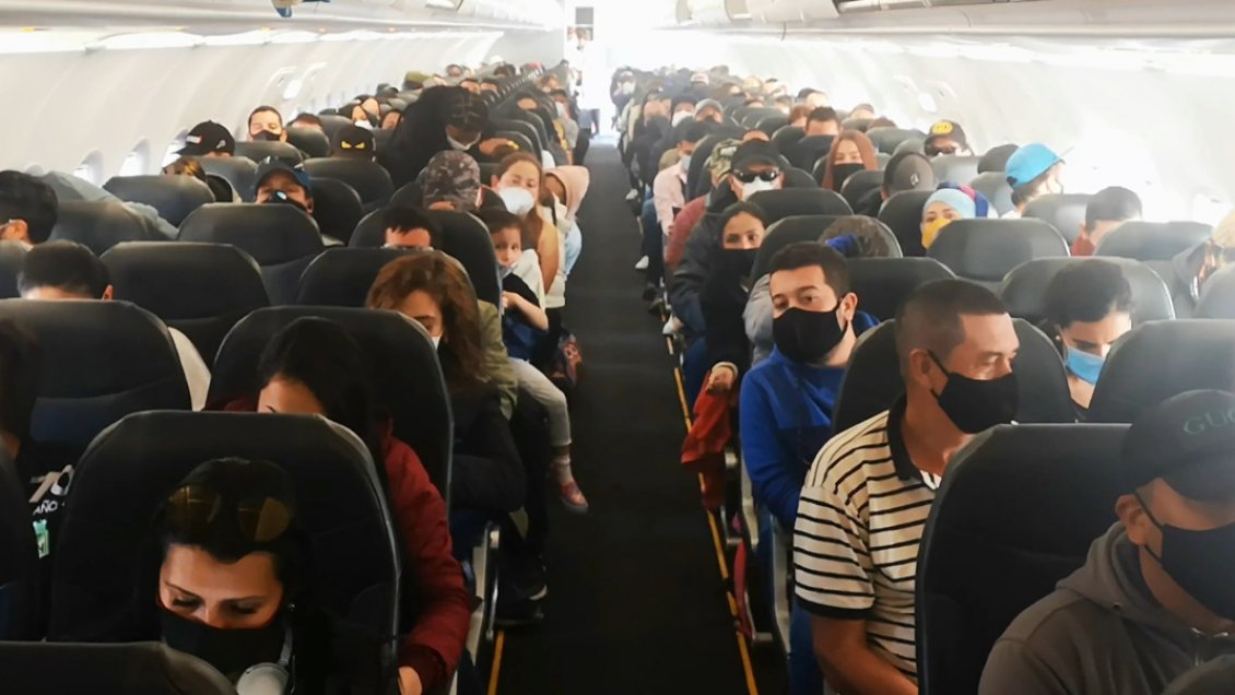 Vuelo comercial retornó a 164 colombianos a su país desde Antofagasta