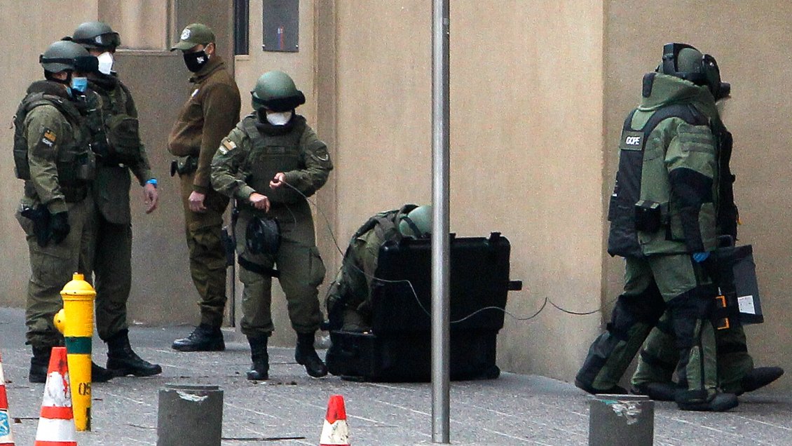 GOPE desplegó operativo por paquete sospechoso cerca de La Moneda