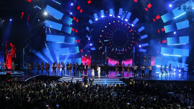 Festival de Viña 2021 negocia con Coco Legrand y 