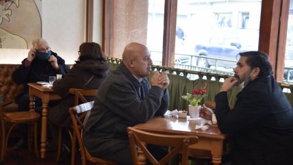   Valdivia con restaurantes abiertos en inicio del desconfinamiento 