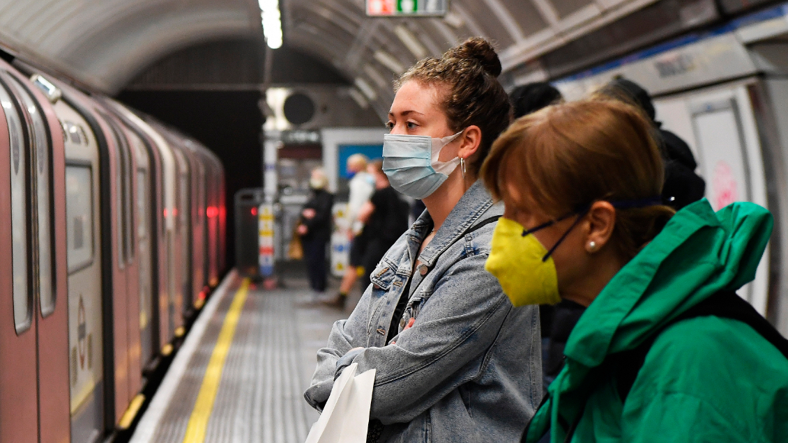 Inglaterra decretará la obligación de llevar mascarillas en el comercio