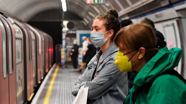 Inglaterra decretará la obligación de llevar mascarillas en el comercio