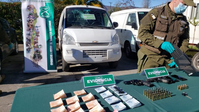 Carabineros detiene a 14 sujetos acusados de participar en distintos robos en Rancagua, Olivar y Rengo