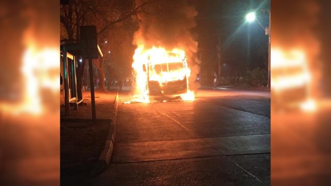 Jornada de incidentes en diversas partes de la capital tras cacerolazos