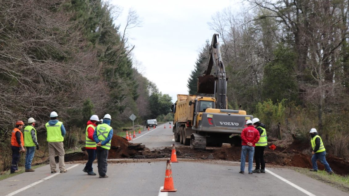 Intervienen ruta entre Freire y Villarrica tras detectar colapso por las intensas lluvias