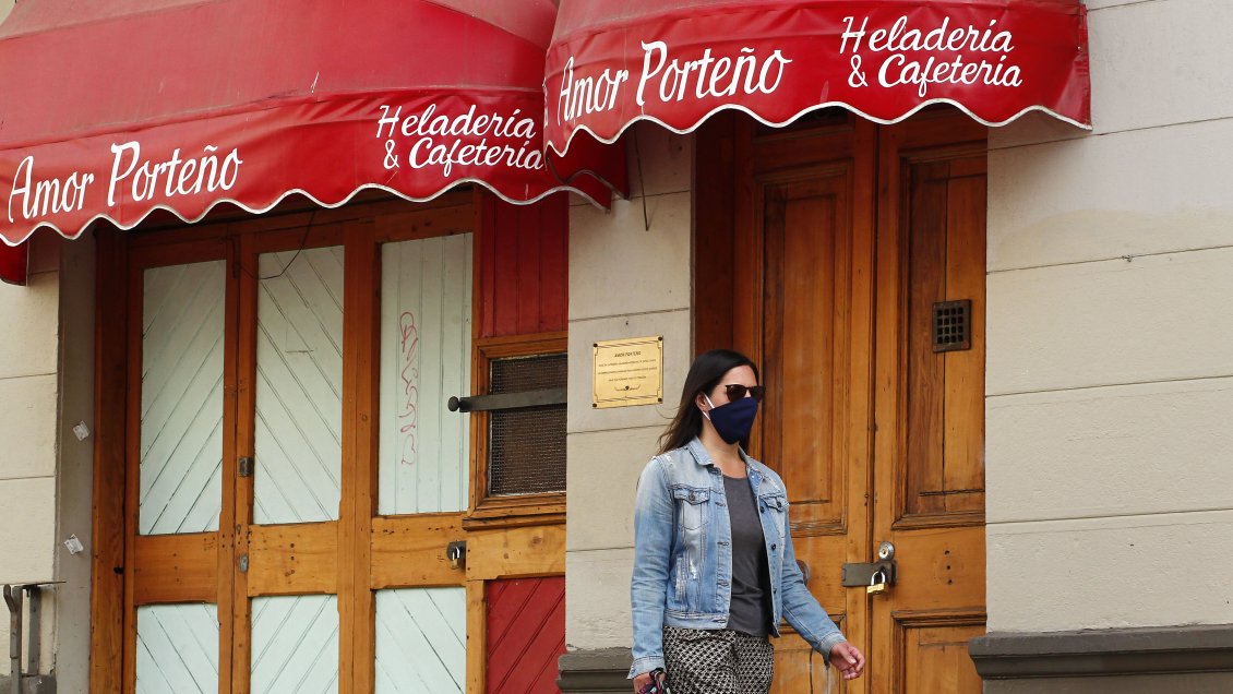 Restaurantes insisten en que se anule pago de patentes por crisis del Covid