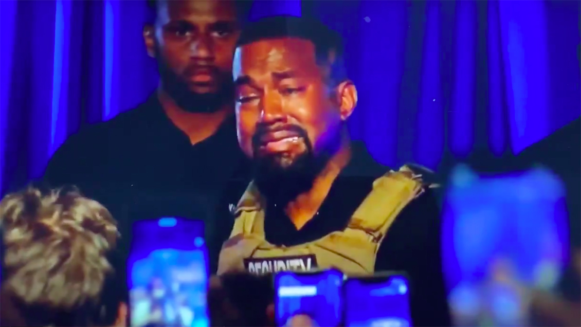 Lágrimas, esclavitud y una persona expulsada: el extraño primer evento del candidato Kanye West