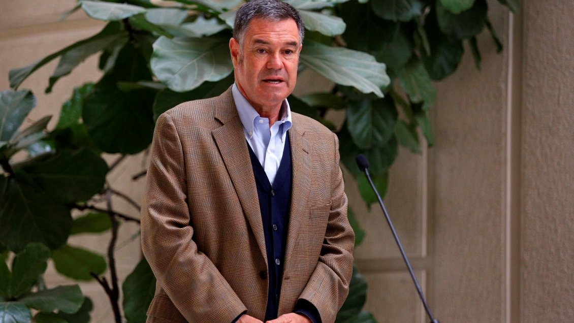 Senador Ossandón se suma a los apoyos oficialistas al retiro del 10% de fondos de pensiones