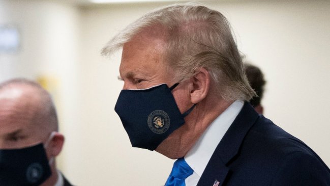 Trump cambia de postura y ahora asegura que llevar mascarilla es 