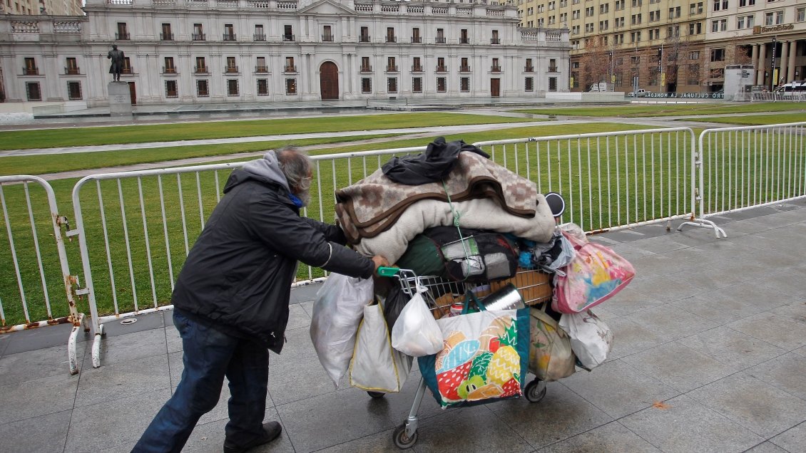 Autoridades decretaron Código Azul para regiones de Valparaíso y Metropolitana