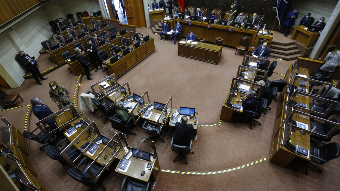 Cacerolazo tras aprobación en general del retiro del 10% en el Senado