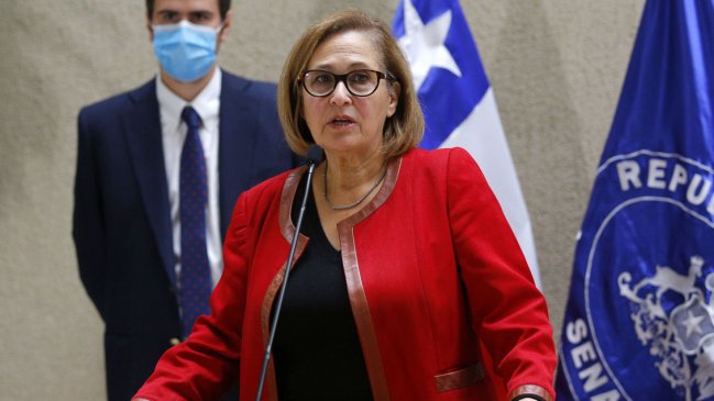 Presidenta del Senado: La actitud beligerante del Gobierno debilita la autonomía de los poderes