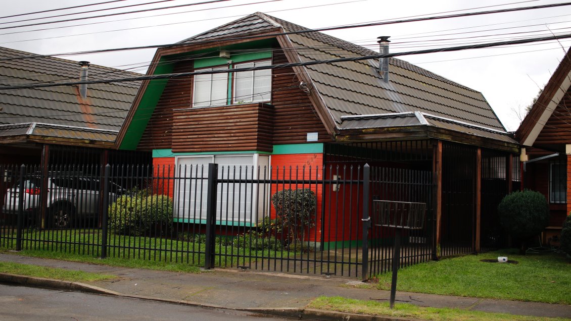 El momento en que Martín Pradenas fue trasladado a la cárcel por la PDI