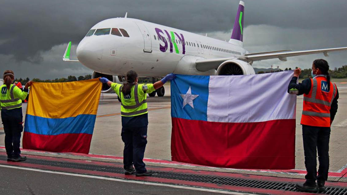 Vuelo humanitario repatrió a chilenos varados en Colombia