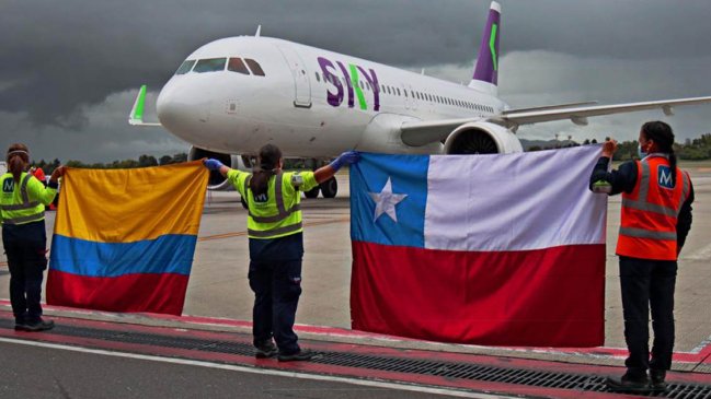 Vuelo humanitario repatrió a chilenos varados en Colombia