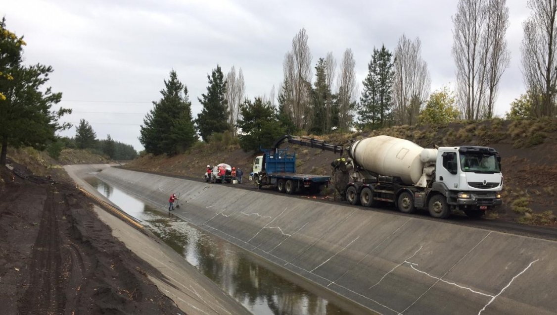 Regantes de Laja-Diguillín conocen cronograma de proyecto que llevará agua a 3.611 hectáreas