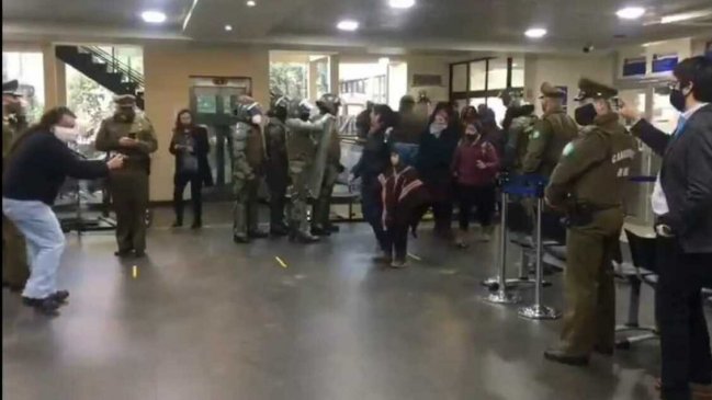 Toma y desalojo del Registro Civil de Temuco dejó 11 detenidos