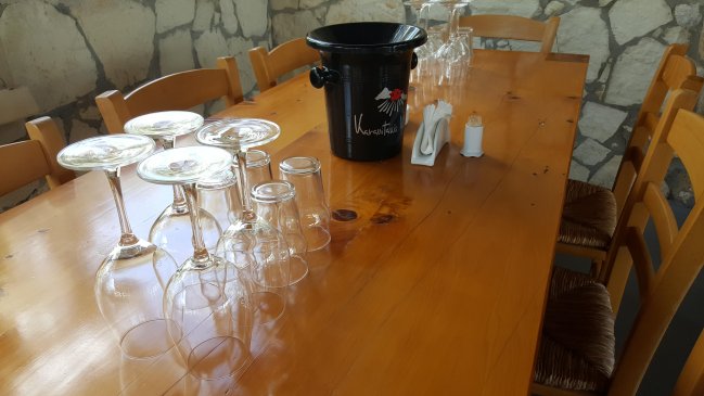 Carabineros sorprende a dos restaurant con clientes en su interior en Requínoa