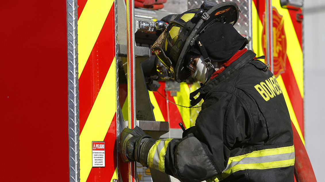 Pareja de adultos mayores con 