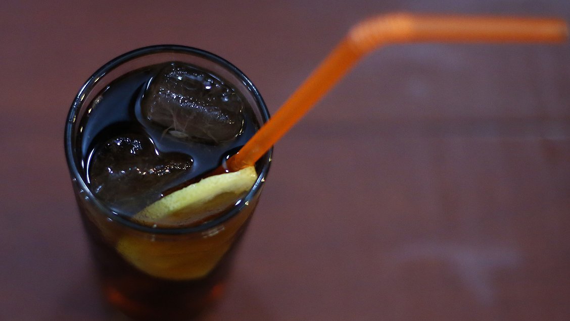 Ocho detenidos en bar clandestino de Lo Prado: Dueña tentó un soborno