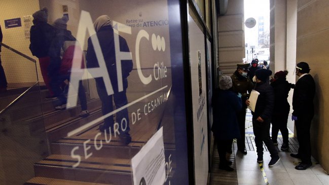 Desempleo alcanzó el 12,2 por ciento: Cesantes bordean el millón