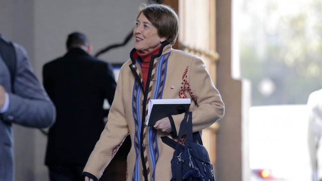 Organizaciones abandonan mesa de trabajo con el Ministerio de Cultura por ausencia y desconexión de ministra Valdés